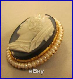 Gorgeous Antique Carved Stone Cameo Set in Gold w Pearls