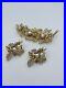 Hattie-Carnegie-Vintage-Gold-Plated-Rhinestone-Pearl-Trembler-Pin-Earrings-Set-01-kn