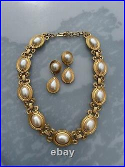 Huge runway Monet Pearl Cabochon Etruscan brush gold necklace earring set