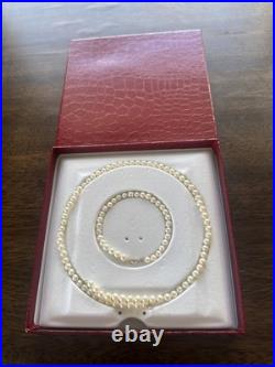 JCM 5mm Freshwater Pearl 14K Yellow Gold Clasp Necklace & Bracelet Earrings Set JCM 5mm Freshwater Pearl 14K Yellow Gold Clasp Necklace & Bracelet Earrings Set