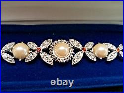 Jackie Kennedy faux Ruby Pearl Reproduction Set Camrose & Kross