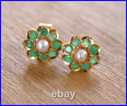Lovely Vintage 18K Yellow Gold Emerald & Pearl Set Floral Stud Earrings 2.3 gr