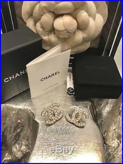 NWT CHANEL Pastel Pearl CC STUD EARRINGS XXL GOLD 2018 SOLDOUT RARE NEW FULL SET