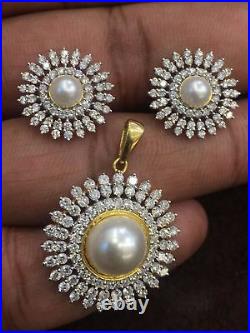 Pave 6.14 Cts Natural Diamonds Pearl Pendant Earrings Set In Solid 18Karat Gold