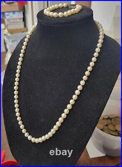 Pearl Necklace And Bracelets Set With 14k Clasps. 24in necklace+ 6.5in bracelet