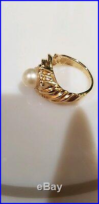 Pearl and Diamond Ring set in 14k gold