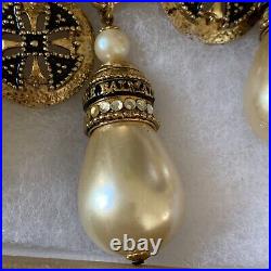 Pierre Balmain Paris Bulky Faux Pearls Statement Necklace With Matching Earrings