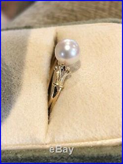 Pretty 18k Gold Ring With Prong Set Freshwater Pearl Size 7.5