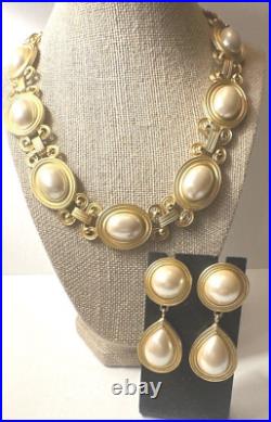 SET Monet Vintage Matte Gold Faux Pearl Statement Choker Necklace & Earrings