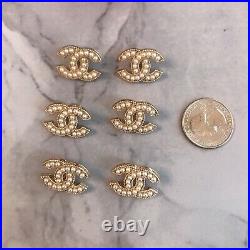 Set Of 6 Chanel Stamped Button 21.816mm Pearl Gold Metal