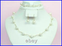 Solid 14k Yellow Gold Natural White Pearls Necklace, Bracelet, Earrings Set Solid 14k Yellow Gold Natural White Pearls Necklace, Bracelet, Earrings Set