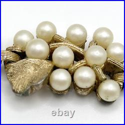 Trifari Leaf Necklace and Bracelet Set Gold Tone Faux Pearl Choker Vintage