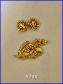 Trifari Vintage Pearl, Rhinestone, & Gold Brooch & Earring Set