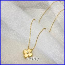 VCA Golden Mother Of Pearl Clover Diamond Set Necklace 18k Yellow Gold VCA Golden Mother Of Pearl Clover Diamond Set Necklace 18k Yellow Gold