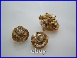 VTG MIRIAM HASKELL BROOCH EARRINGS SET Baroque Pearl Cluster Gold Rope Unsigned