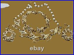 Vgt CORO 5Pc Parure Faux Pearl Gold Tone Signed Except 2 Brooches 16 Inch Choker