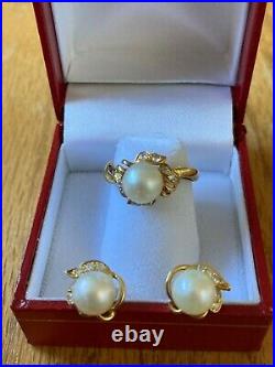 Vintage 14K Gold 8mm Cultured Pearl and Diamond Ring and Earrings Set Size 5.75