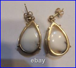 Vintage 14k Yellow Gold Mother of Pearl Earrings High End European Beautiful Set