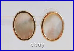 Vintage 14k Yellow Gold Oval Bezel Set Mother Of Pearl Post Earrings 2.7 Grams