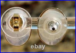 Vintage 14k Yellow Gold Oval Bezel Set Mother Of Pearl Post Earrings 2.7 Grams