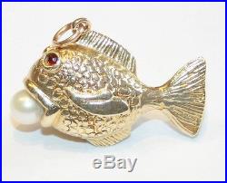 Vintage 9ct Gold Fish Charm with Cultured Pearl & Stone Set Eyes 7.1 Grams