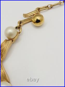 Vintage CROWN TRIFARI Gold Rone Faux Pearl Necklace Bracelet Earrings Set Signed Vintage CROWN TRIFARI Gold Rone Faux Pearl Necklace Bracelet Earrings Set Signed