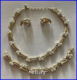 Vintage Crown Trifari Jewelry Set Signed Collectable Faux Pearl Gold Tone
