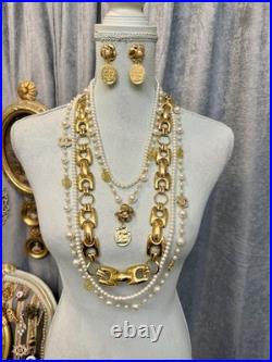 Vintage Modern Twist Pearl Gold Tone Jewelry Set