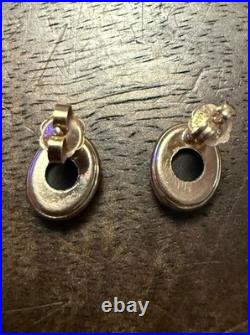 Vintage Oval Black Mother of Pearl Earrings Set in 14k Yellow Gold, 9mm x 11mm