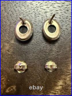 Vintage Oval Black Mother of Pearl Earrings Set in 14k Yellow Gold, 9mm x 11mm