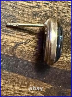 Vintage Oval Black Mother of Pearl Earrings Set in 14k Yellow Gold, 9mm x 11mm