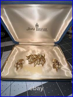 Vintage Trifari Brooch Pin Earrings Set Gold Tone Faux Pearl original box