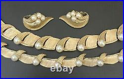 Vintage Trifari SET Parure Necklace Bracelet Earrings Signed Lot Faux Pearl 3pc