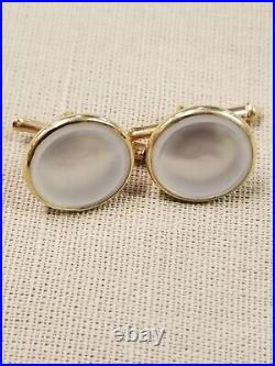 Vintage set Of Two 14k Yellow Gold Mother Of Pearl Shirt Buttons/cufflinks