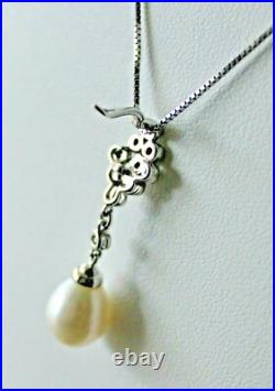 White Pearl & Diamond Pendant/Necklace & Earrings 14k White Gold Set Apprs $4900 White Pearl & Diamond Pendant/Necklace & Earrings 14k White Gold Set Apprs $4900