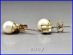 Womans 10K Yellow Gold 5MM Pearl & Diamond Stud Earrings & Pearl Pendant Set Womans 10K Yellow Gold 5MM Pearl & Diamond Stud Earrings & Pearl Pendant Set
