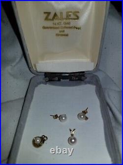 Zales 14 Kt Gold Pearl And Diamond Earring Pendant Set